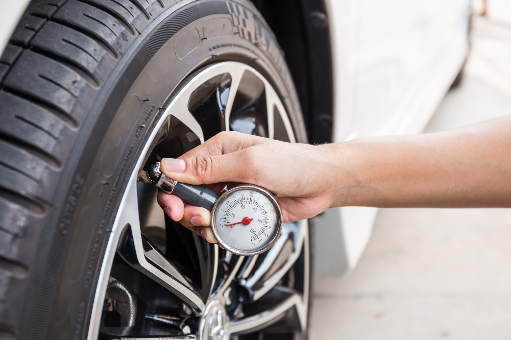 How to Check Your Tire Pressure: A Simple Guide to Ensure Safety and Performance